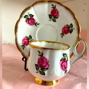 Stratford Bone China Teacup and Saucer in White with Large Dark Pink Roses
